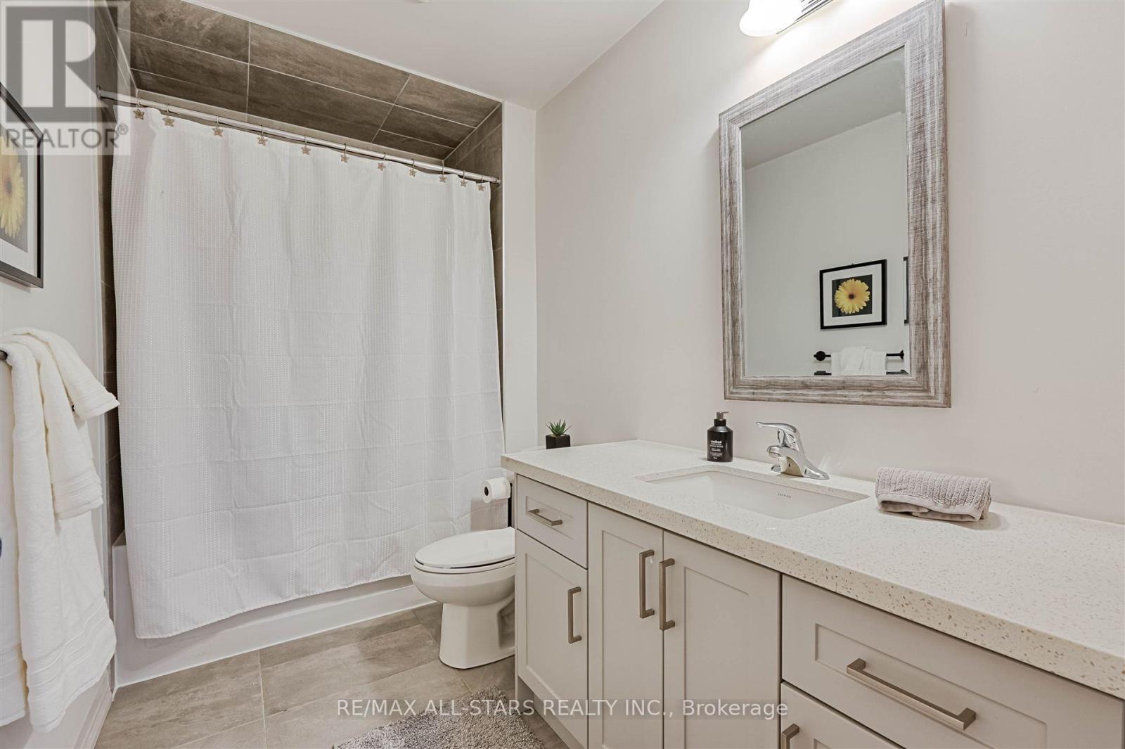 301 - 164 Cemetery Road, Uxbridge, ON - Indoor Photo Showing Bathroom