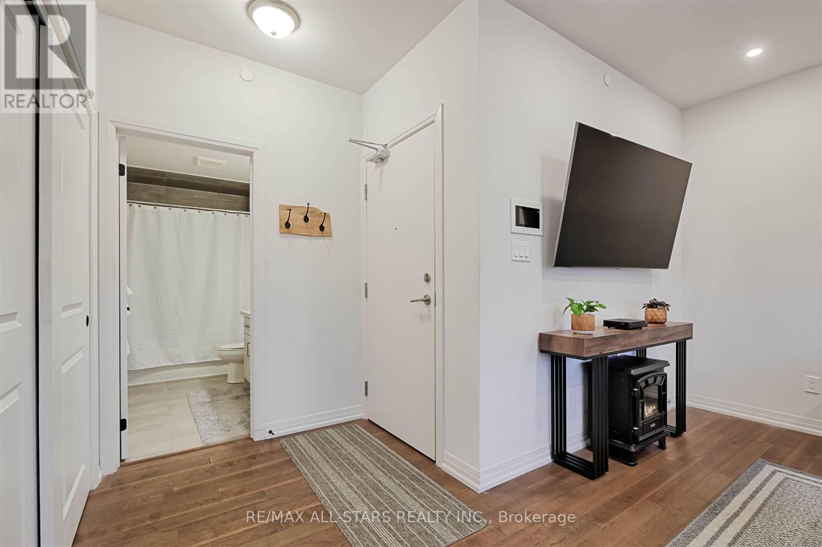 301 - 164 Cemetery Road, Uxbridge, ON - Indoor Photo Showing Other Room