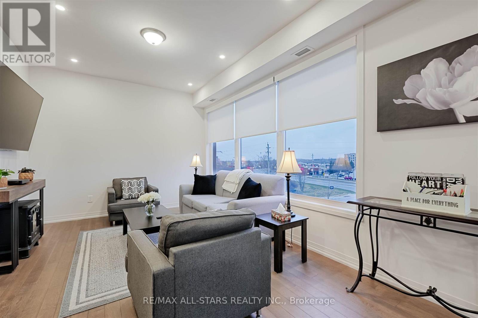 301 - 164 Cemetery Road, Uxbridge, ON - Indoor