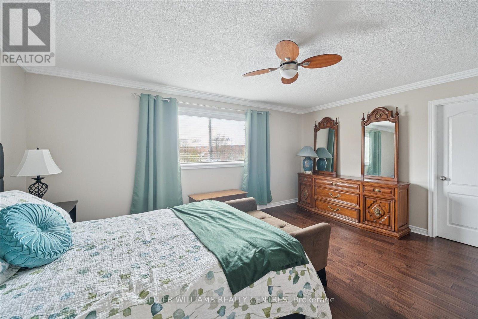 76 Kerfoot Street, Georgina, ON - Indoor Photo Showing Bedroom