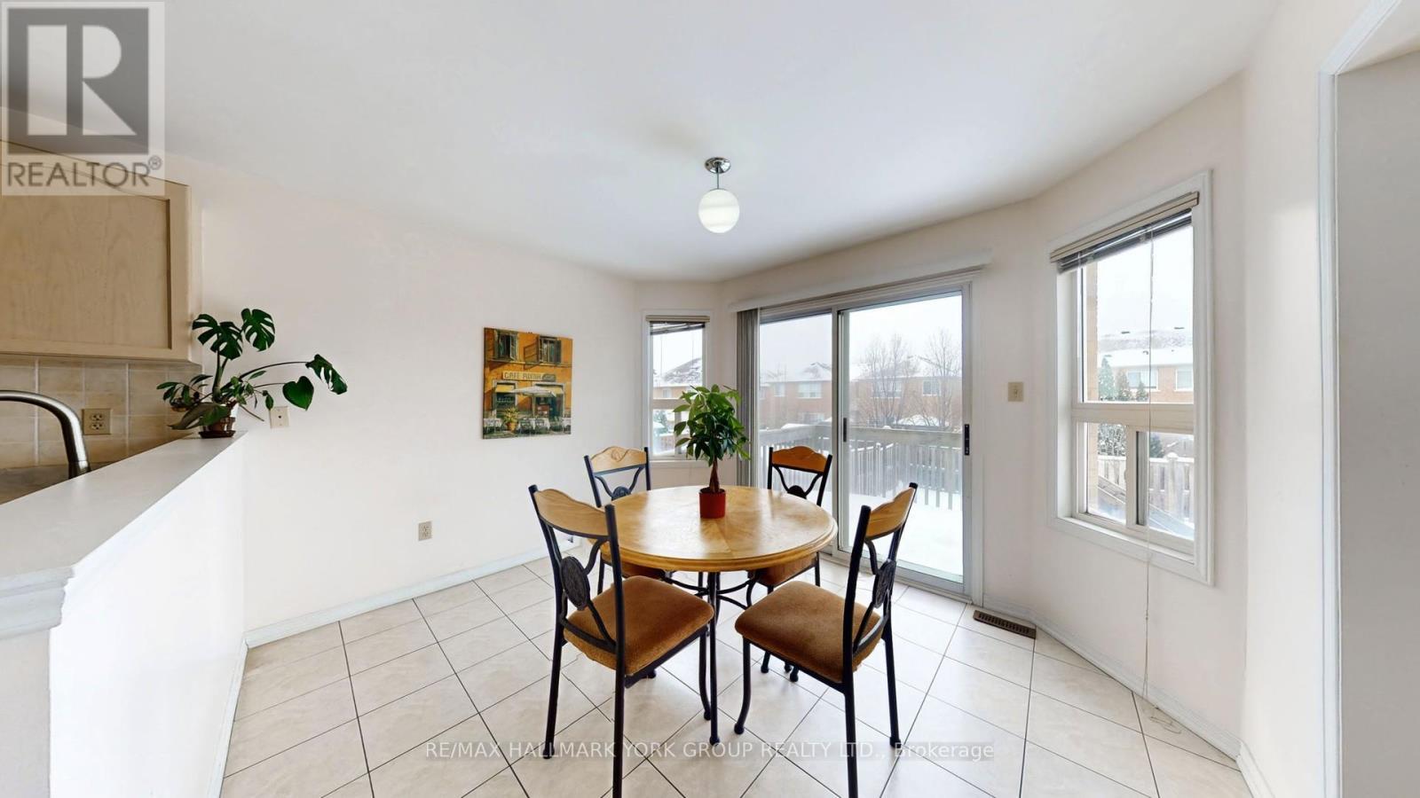 86 Petermann Street, Aurora, ON - Indoor Photo Showing Dining Room