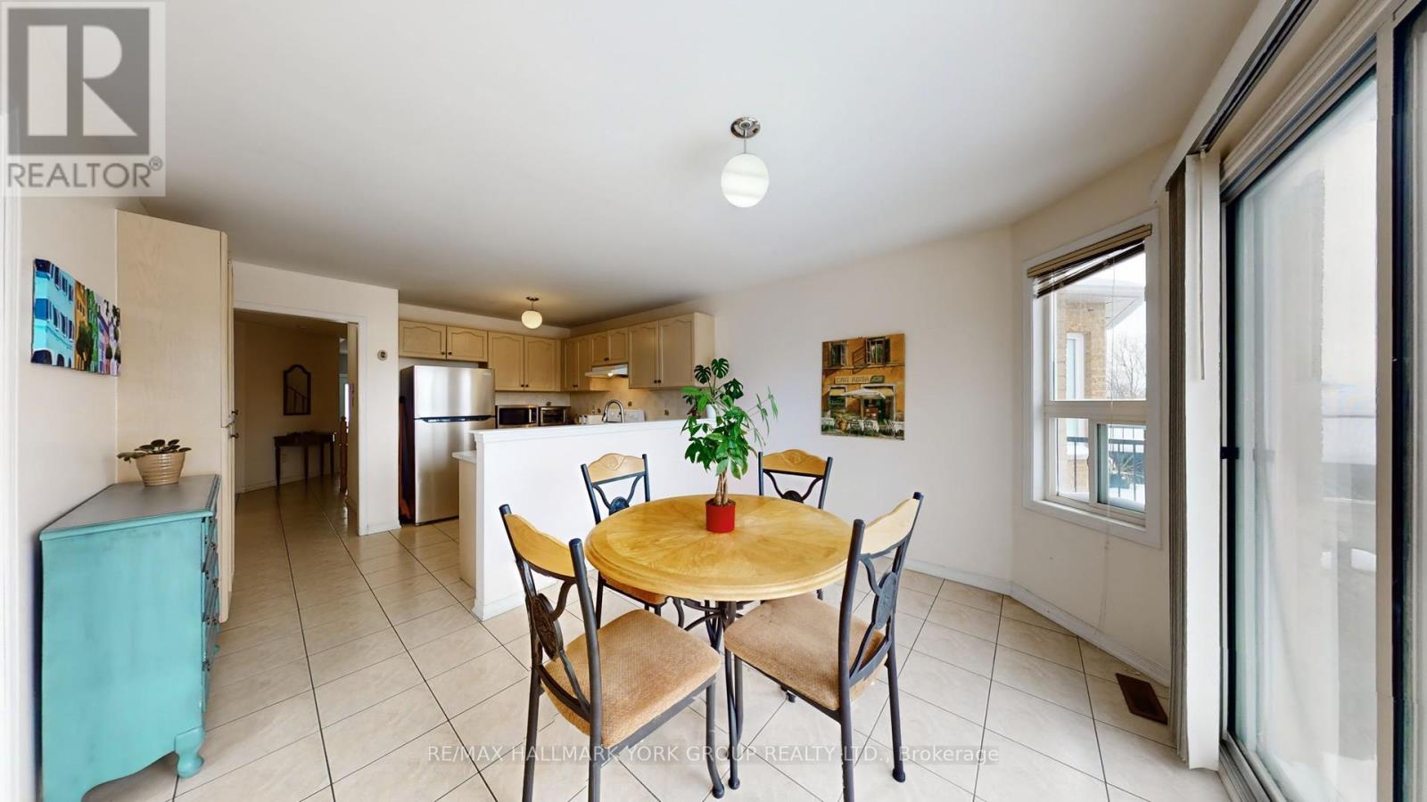 86 Petermann Street, Aurora, ON - Indoor Photo Showing Dining Room