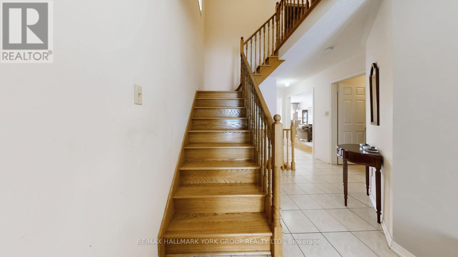 86 Petermann Street, Aurora, ON - Indoor Photo Showing Other Room