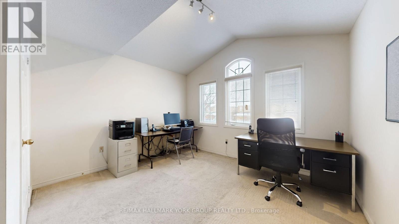 86 Petermann Street, Aurora, ON - Indoor Photo Showing Office