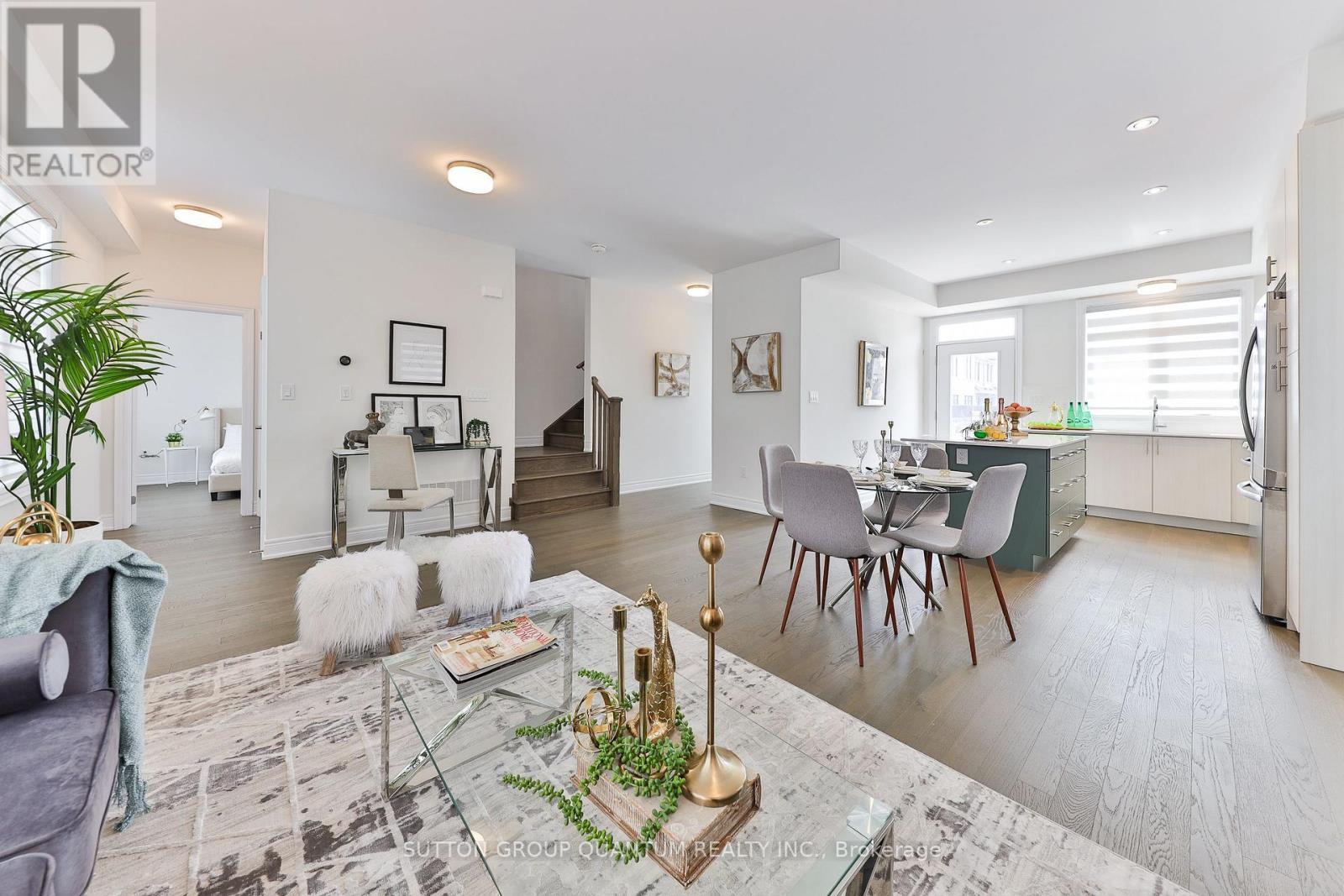 2168 Postmaster Drive, Oakville, ON - Indoor