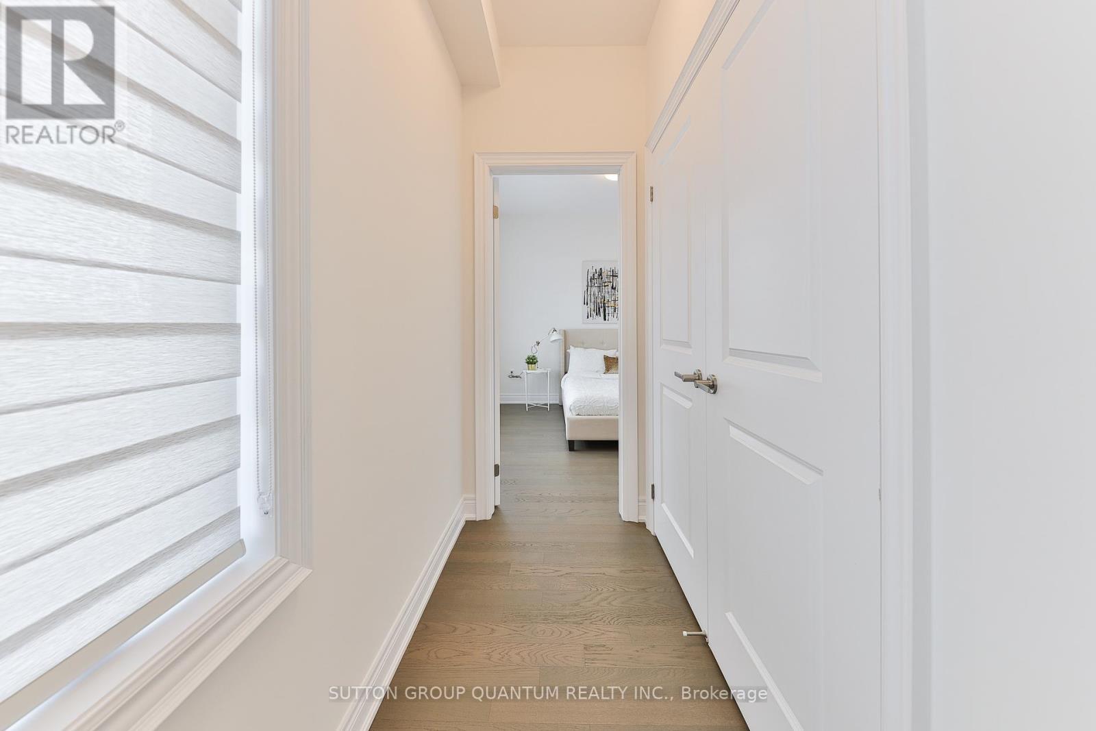 2168 Postmaster Drive, Oakville, ON - Indoor Photo Showing Other Room