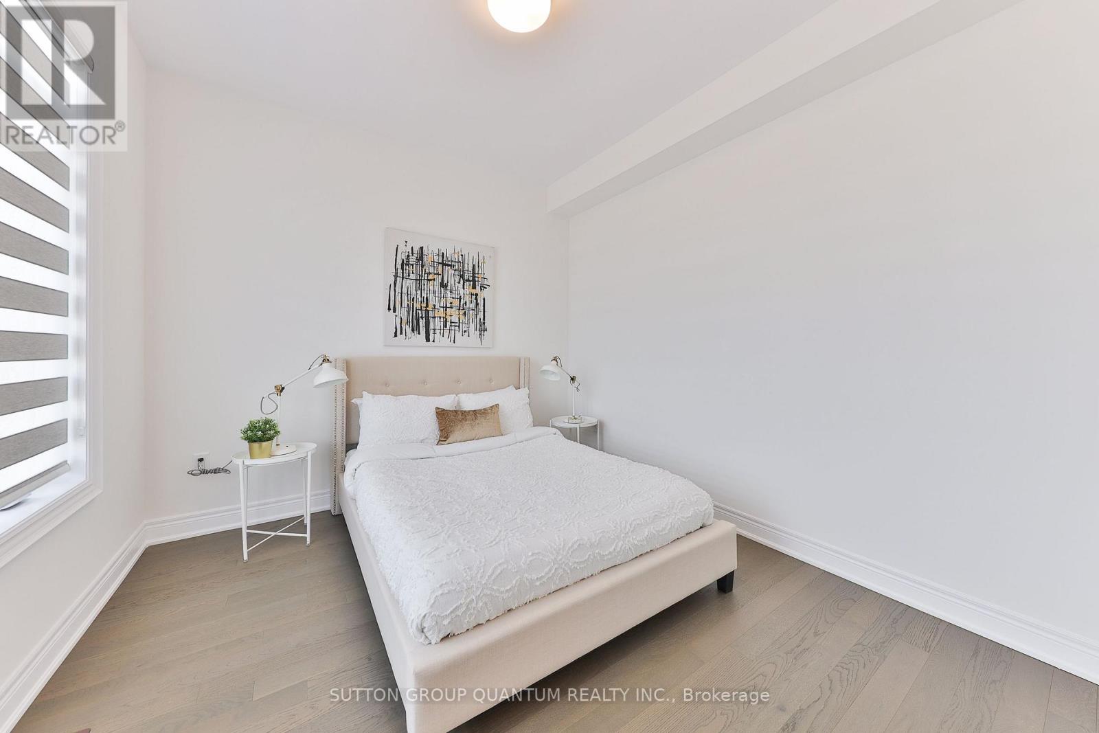 2168 Postmaster Drive, Oakville, ON - Indoor Photo Showing Bedroom