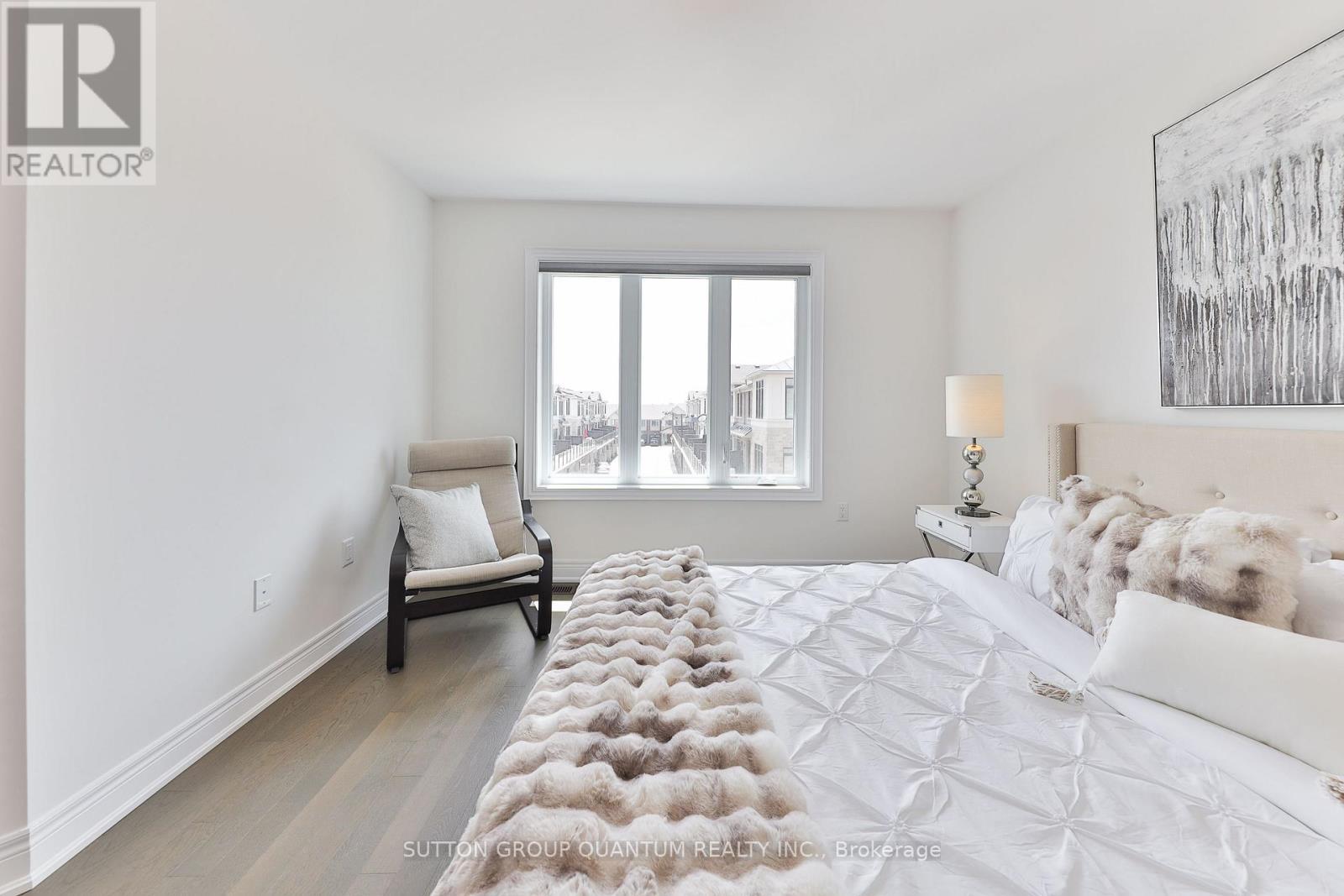 2168 Postmaster Drive, Oakville, ON - Indoor Photo Showing Bedroom