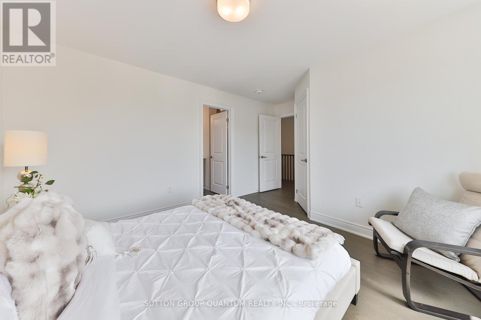 2168 Postmaster Drive, Oakville, ON - Indoor Photo Showing Bedroom