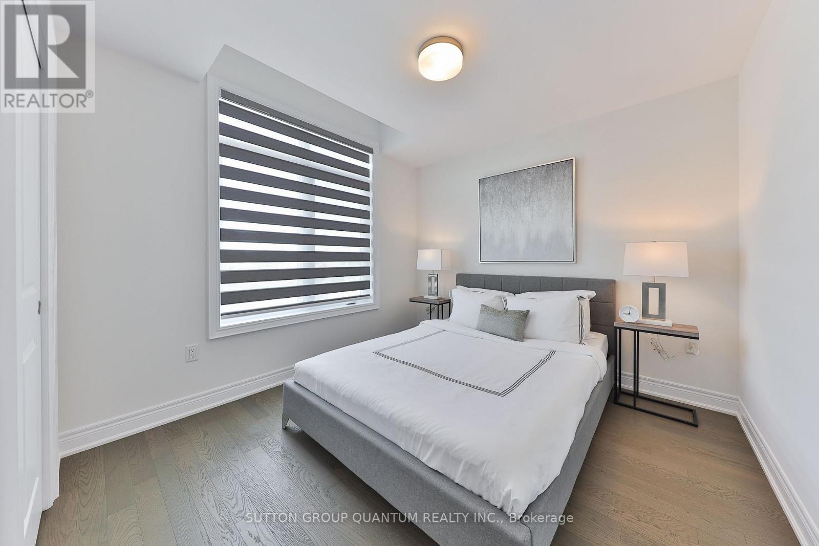 2168 Postmaster Drive, Oakville, ON - Indoor Photo Showing Bedroom