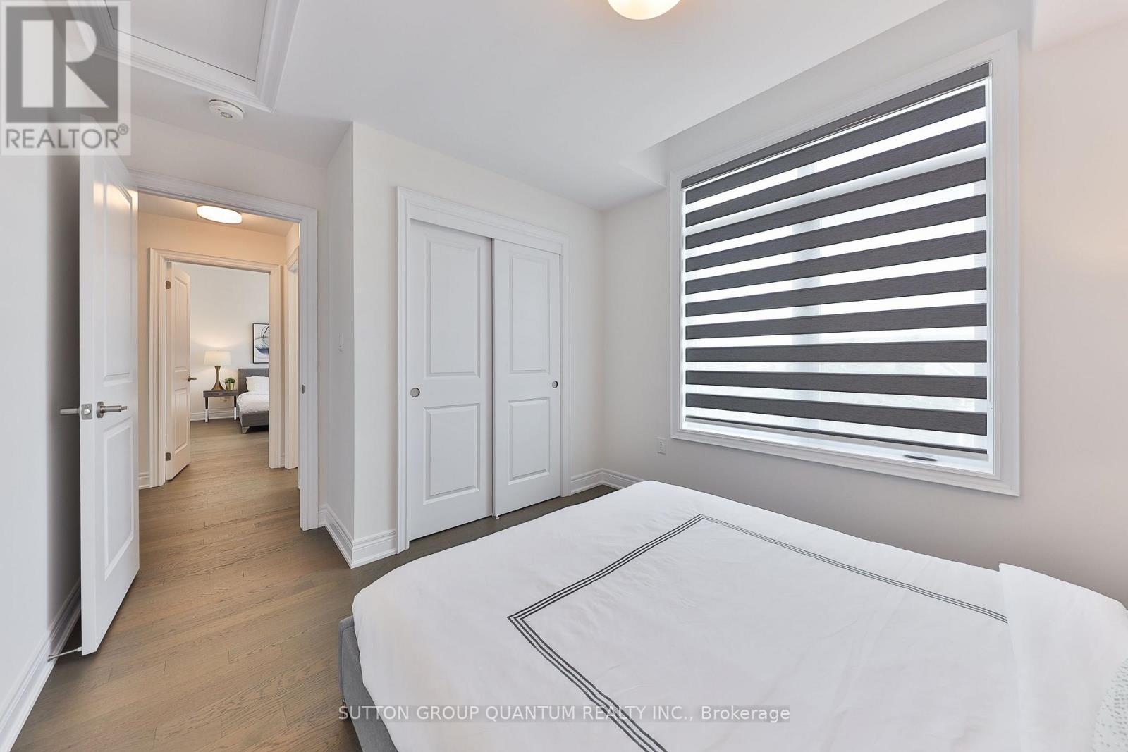 2168 Postmaster Drive, Oakville, ON - Indoor Photo Showing Bedroom