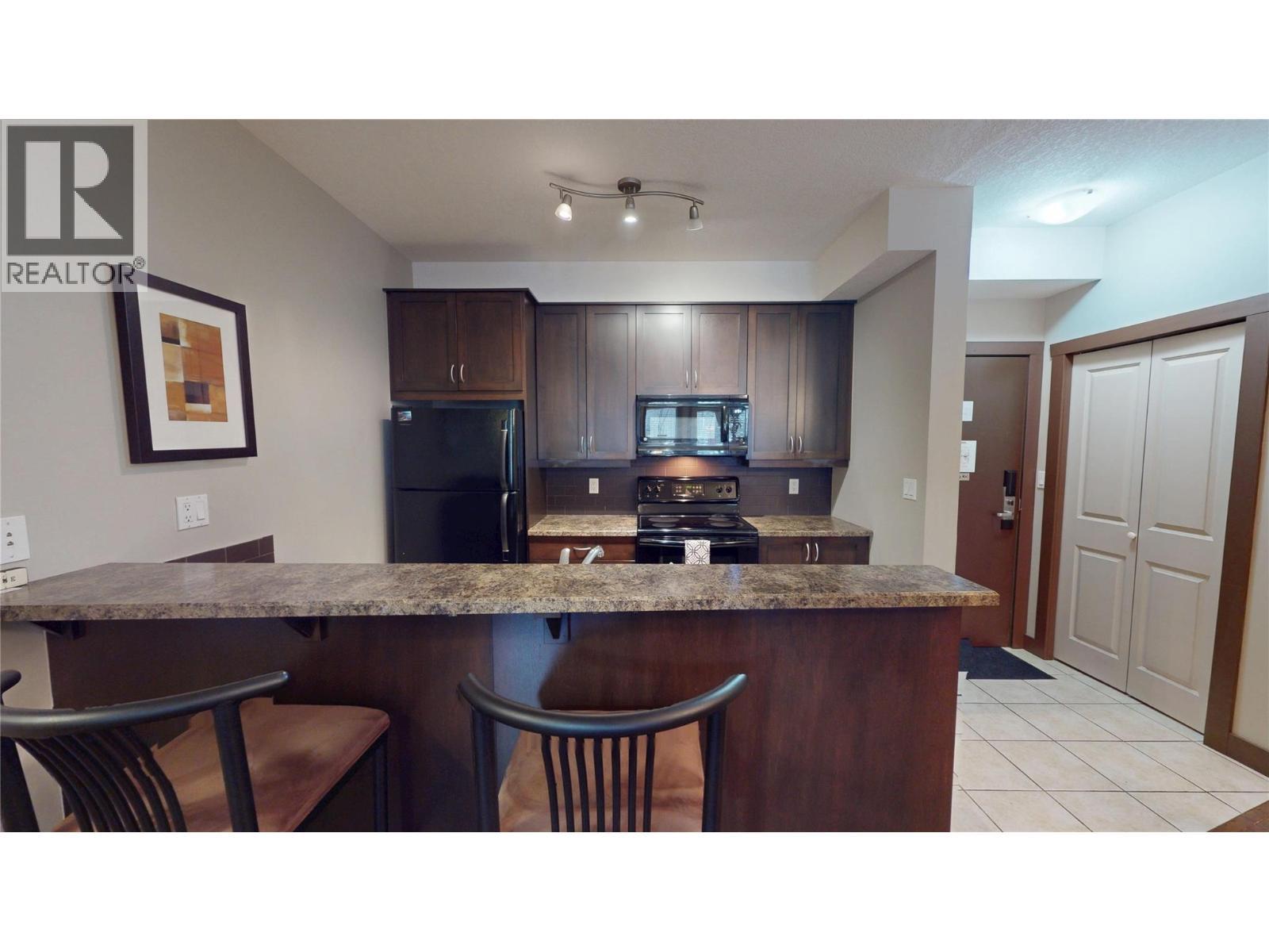 1500 Mcdonald Avenue Unit# 122, Fernie, BC - Indoor Photo Showing Kitchen