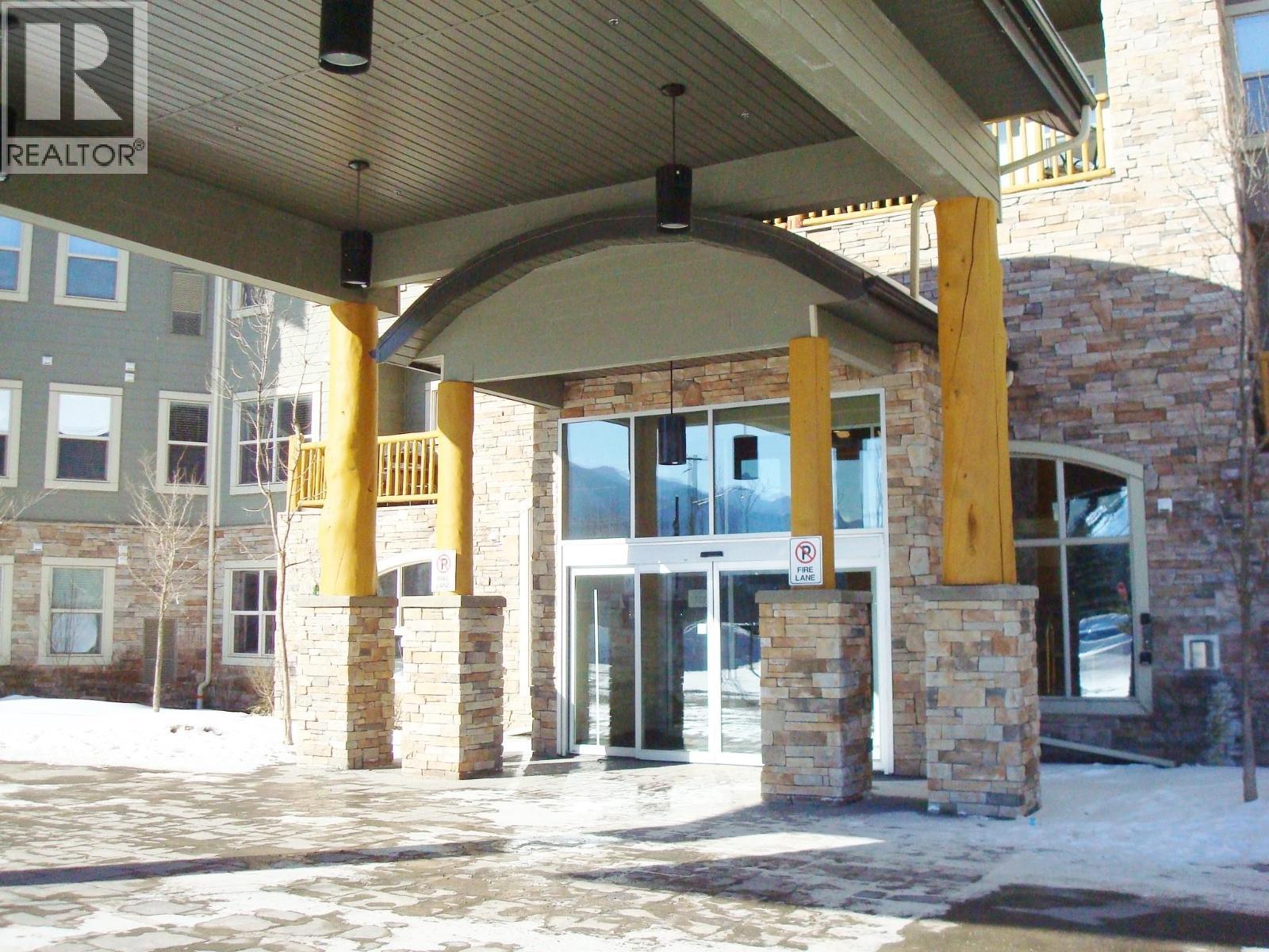 1500 Mcdonald Avenue Unit# 122, Fernie, BC - Outdoor With Facade