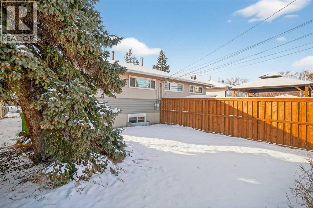 44 Winslow Crescent Sw, Calgary, AB - Outdoor