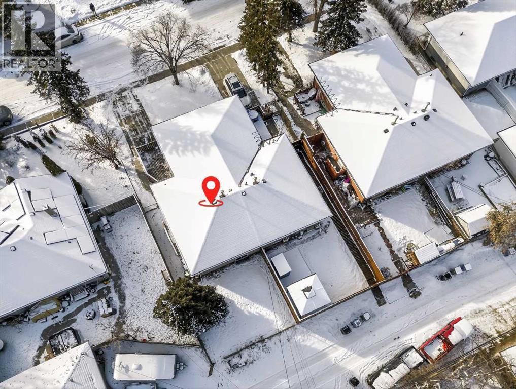 44 Winslow Crescent Sw, Calgary, AB - Outdoor