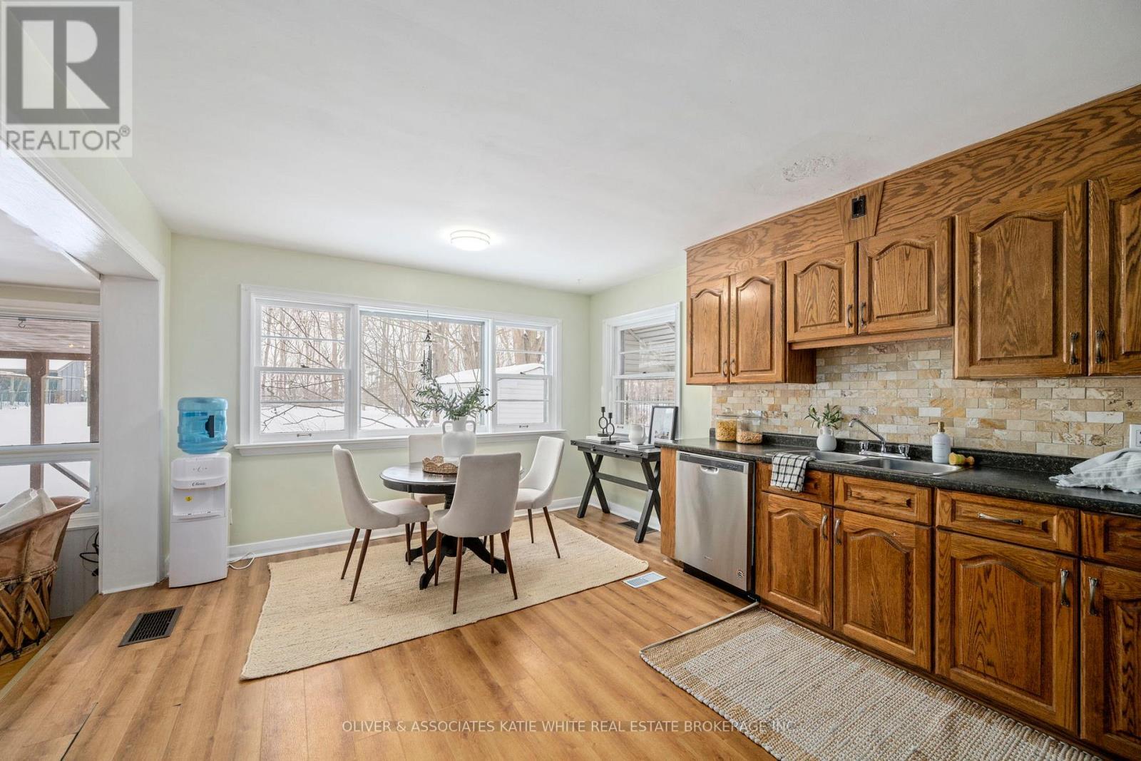 420 Riverside Drive, London North (North N), ON - Indoor