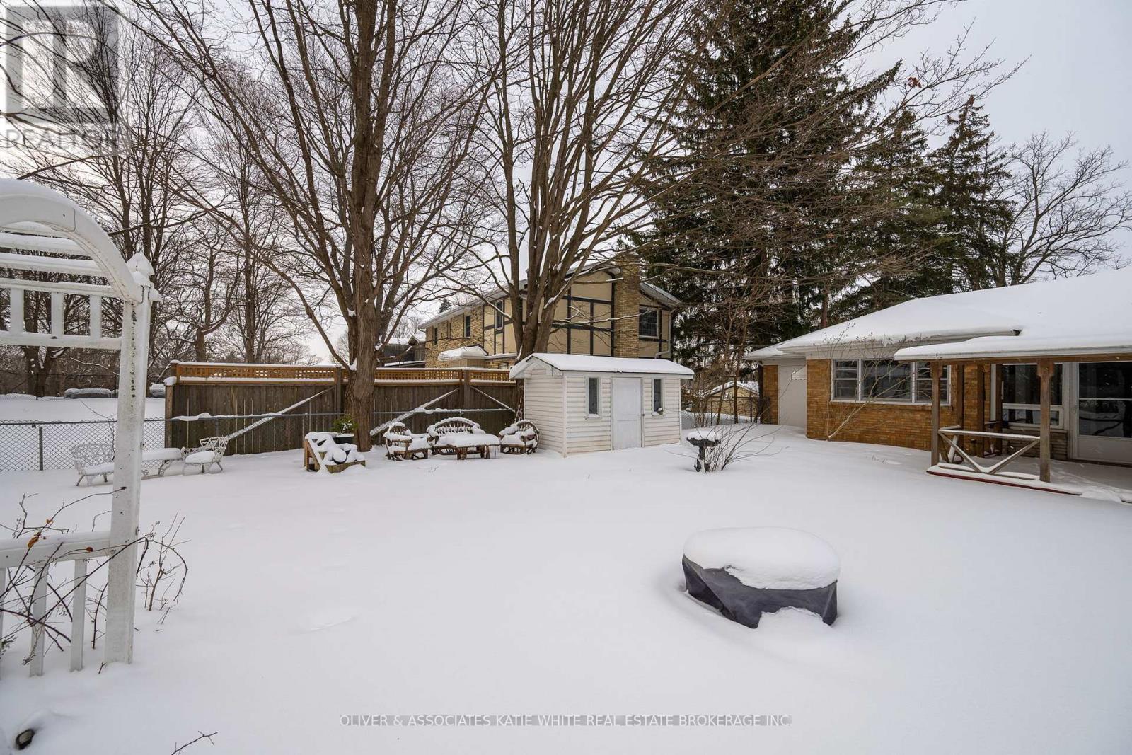 420 Riverside Drive, London North (North N), ON - Outdoor