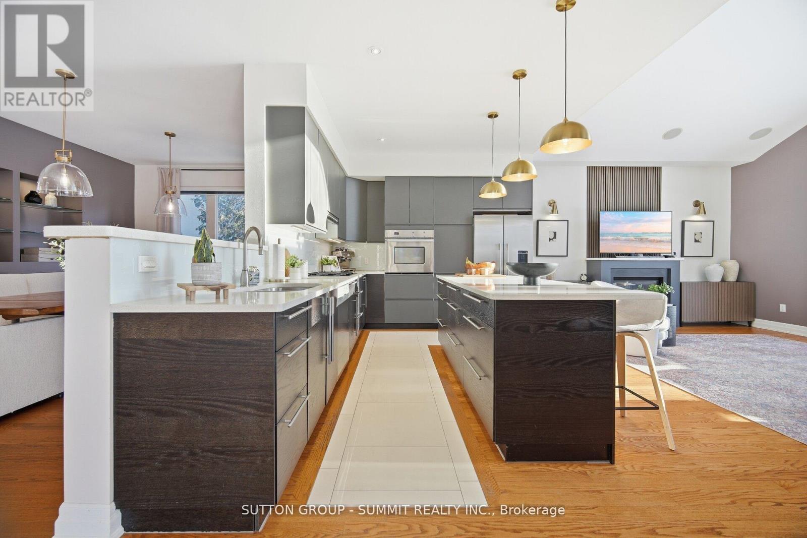 24 Joymar Drive, Mississauga, ON - Indoor Photo Showing Kitchen