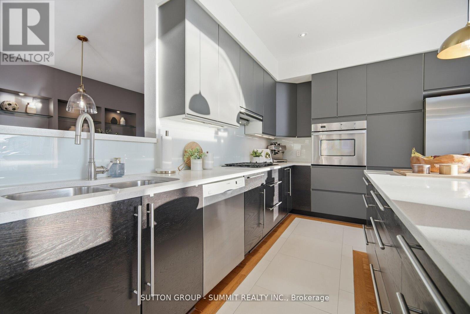 24 Joymar Drive, Mississauga, ON - Indoor Photo Showing Kitchen With Double Sink With Upgraded Kitchen