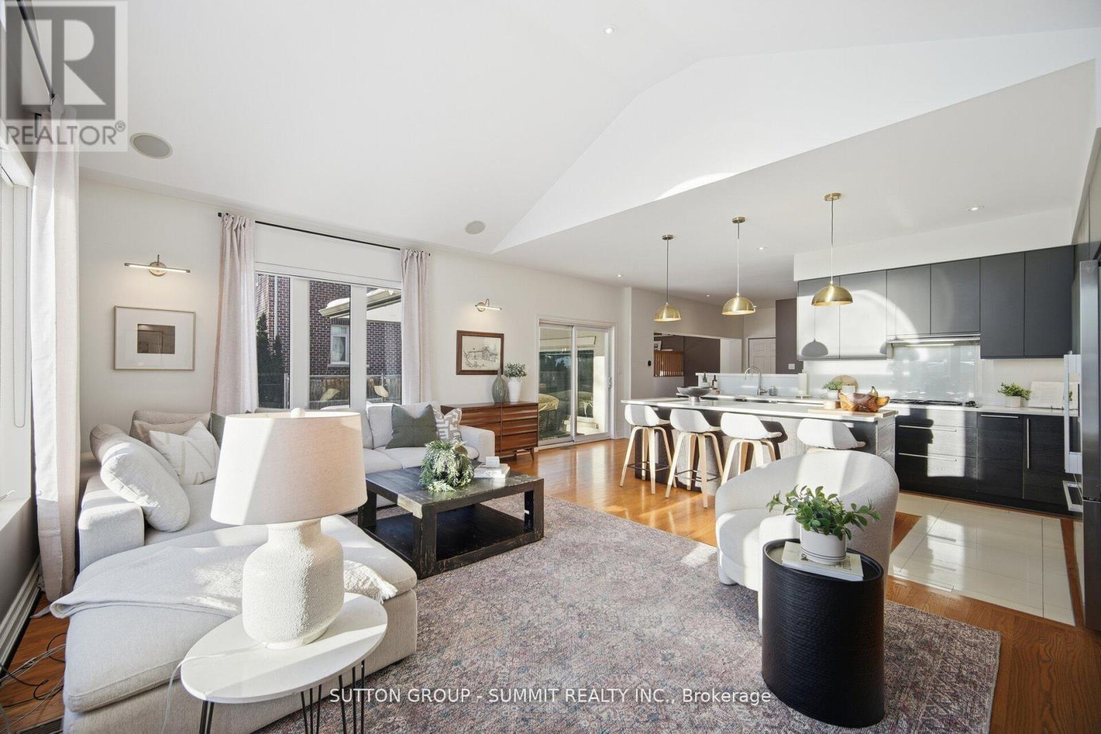 24 Joymar Drive, Mississauga, ON - Indoor