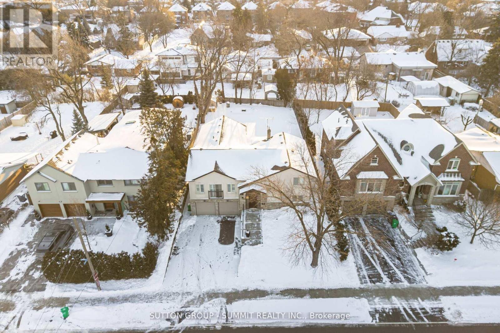 24 Joymar Drive, Mississauga, ON - Outdoor