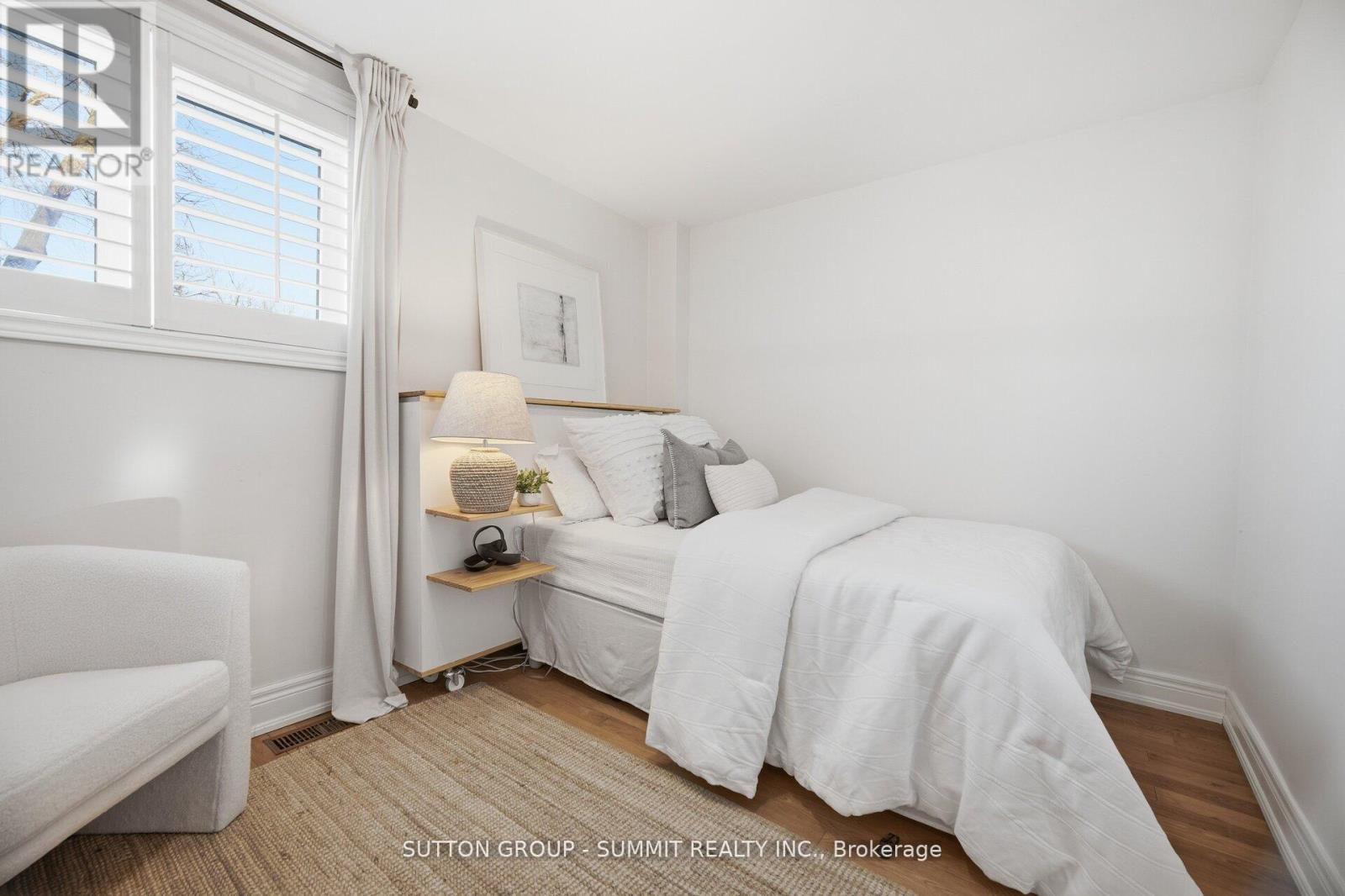 24 Joymar Drive, Mississauga, ON - Indoor Photo Showing Bedroom