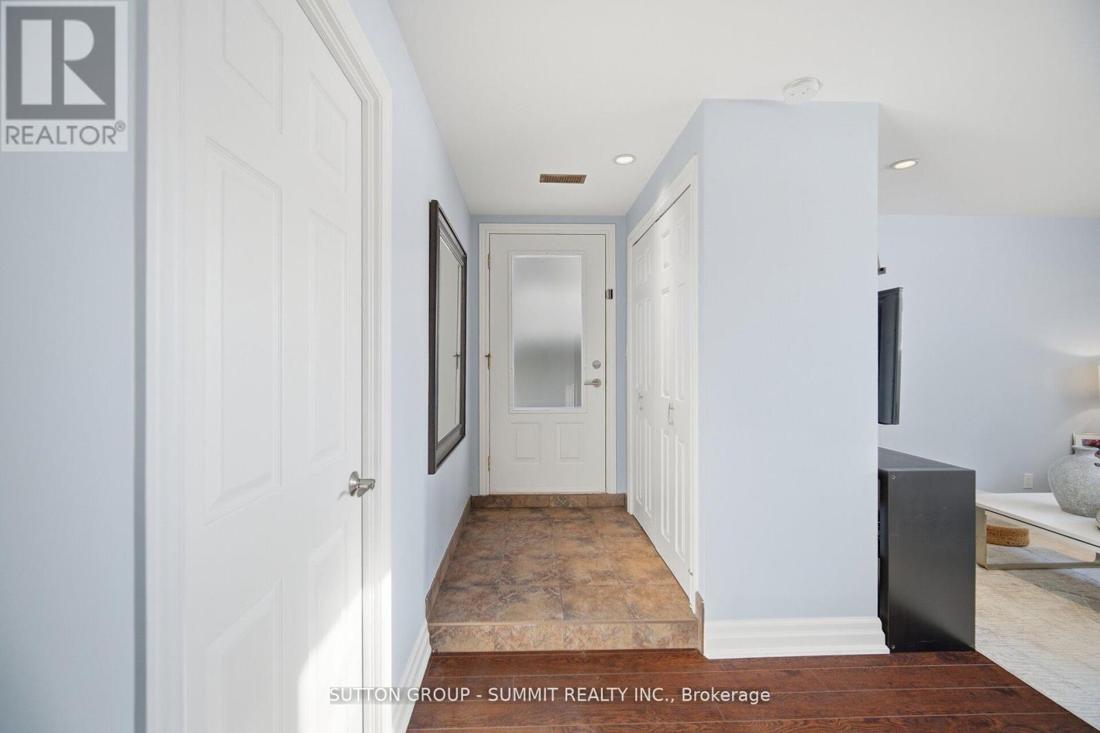 24 Joymar Drive, Mississauga, ON - Indoor Photo Showing Other Room