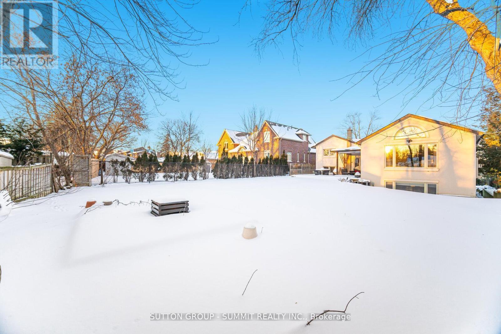 24 Joymar Drive, Mississauga, ON - Outdoor