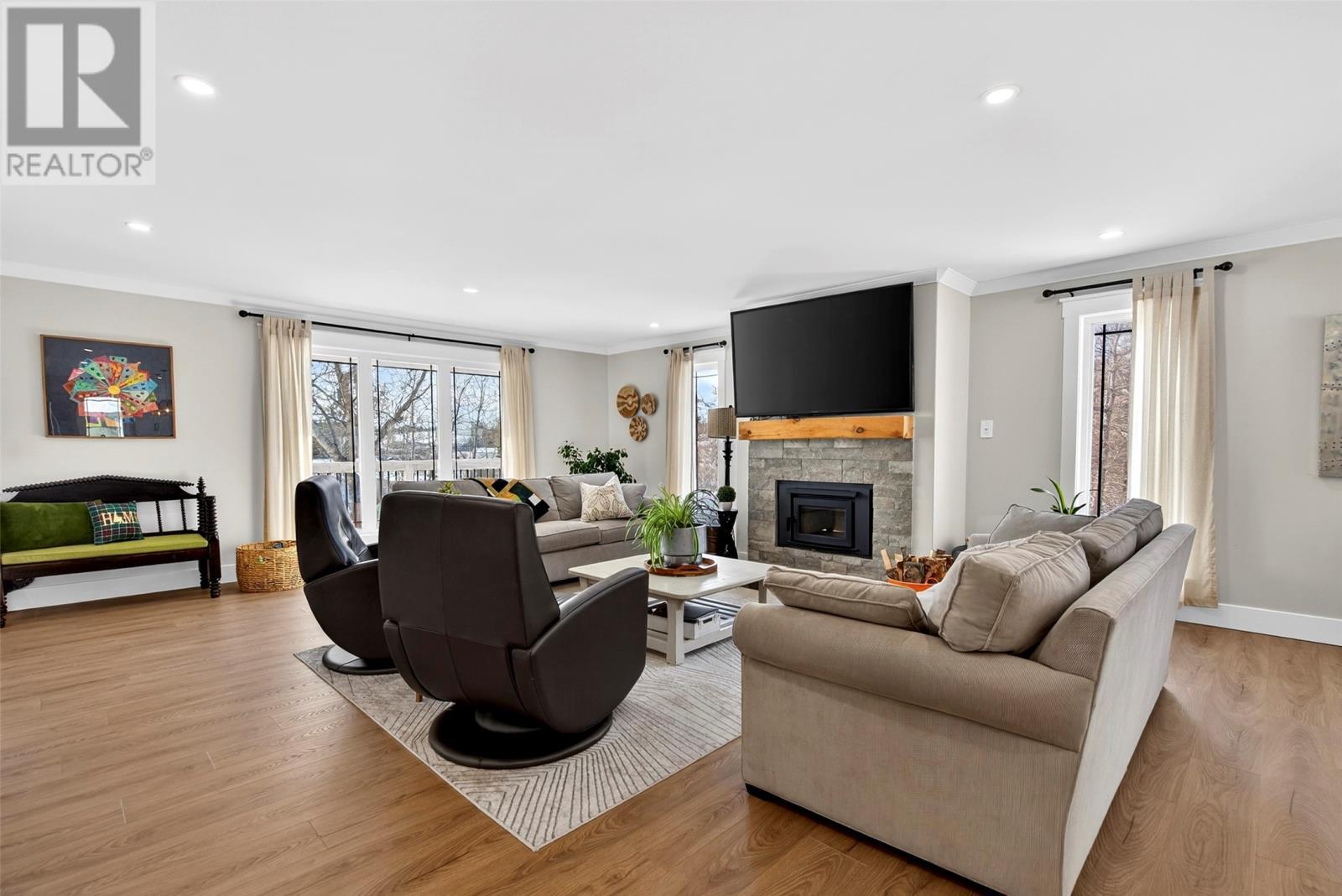 44 Bond Road, Whitbourne, NL - Indoor Photo Showing Living Room With Fireplace