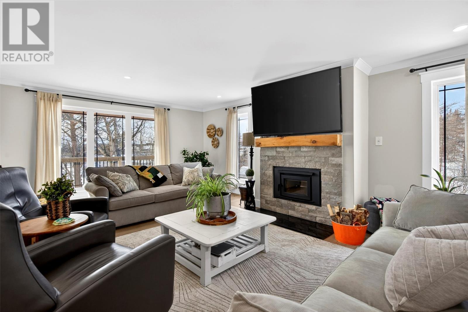 44 Bond Road, Whitbourne, NL - Indoor Photo Showing Living Room With Fireplace