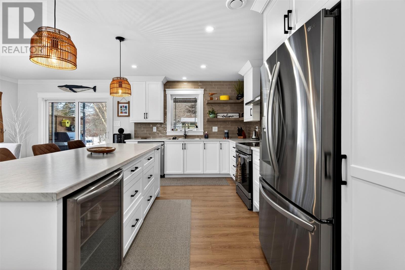 44 Bond Road, Whitbourne, NL - Indoor Photo Showing Kitchen With Upgraded Kitchen