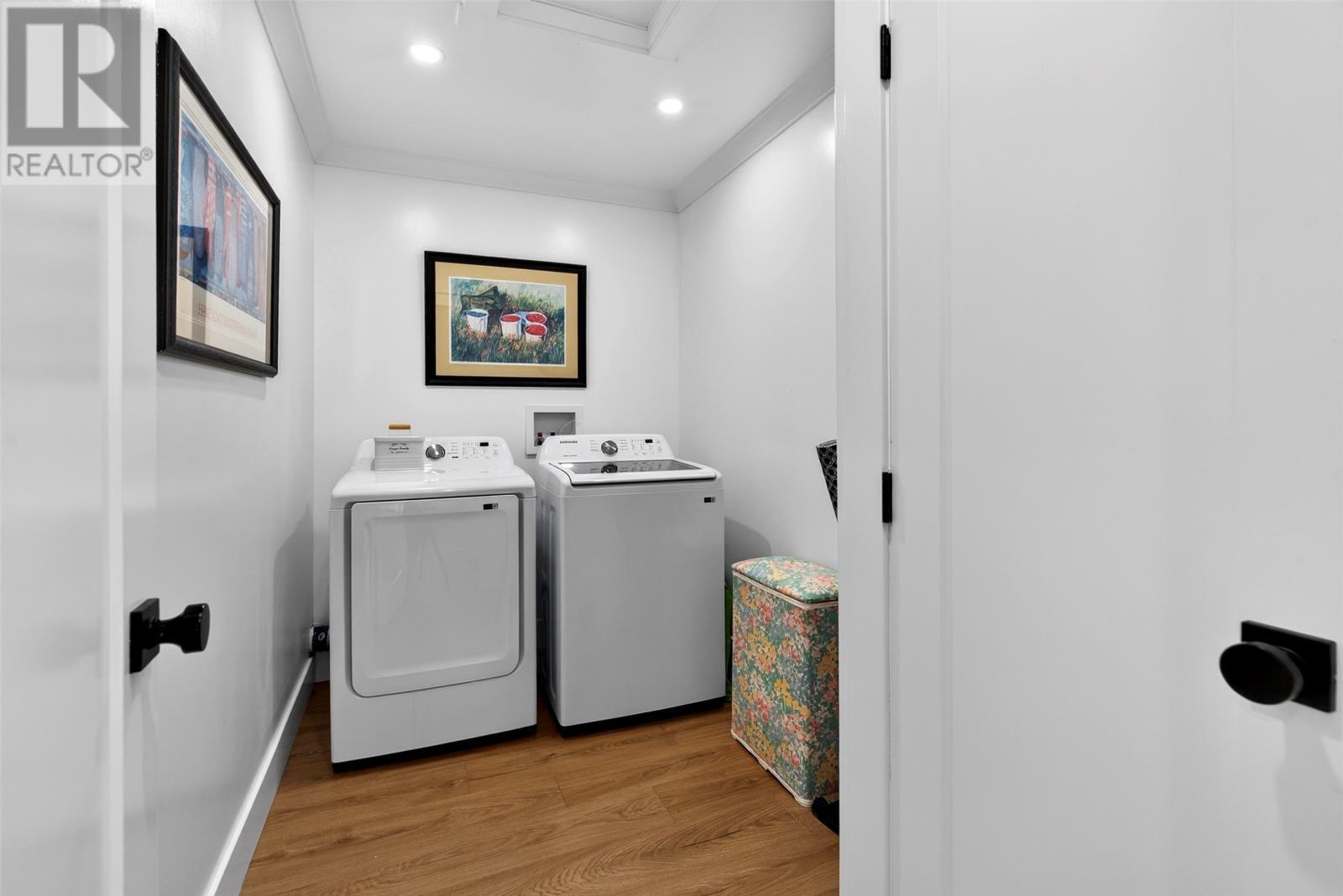 44 Bond Road, Whitbourne, NL - Indoor Photo Showing Laundry Room