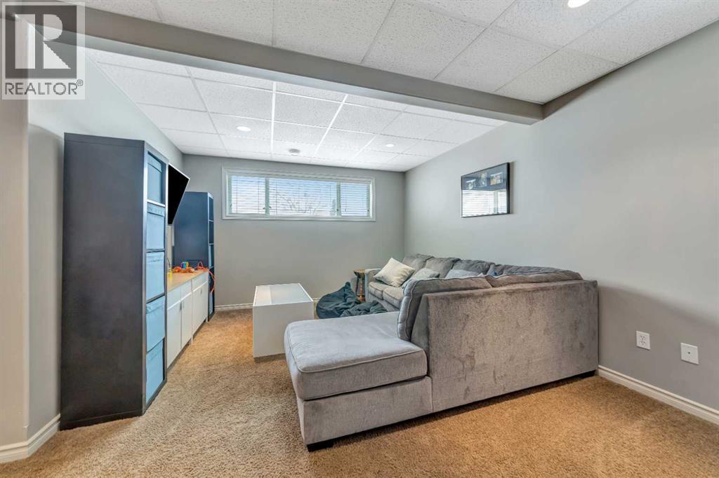 3204 65 Avenue, Lloydminster, AB - Indoor