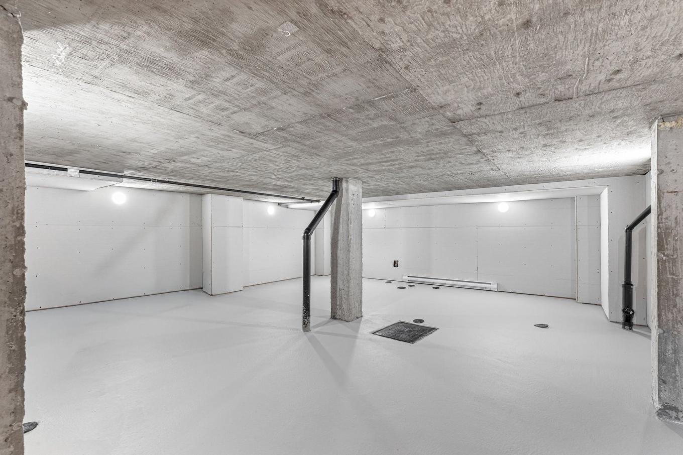 Rangement - 751 Rue Louis-Quilico, Boucherville, QC -