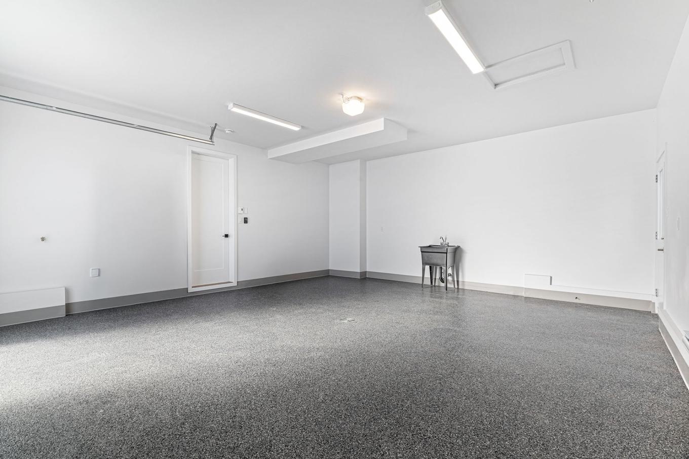 Garage - 751 Rue Louis-Quilico, Boucherville, QC - Indoor Photo Showing Other Room