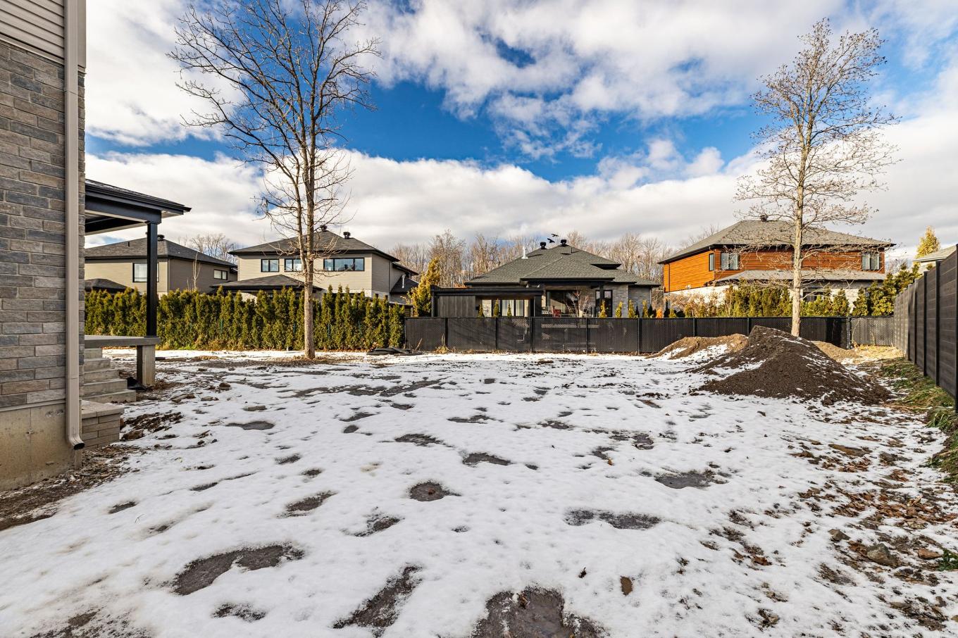 Cour - 751 Rue Louis-Quilico, Boucherville, QC - Outdoor