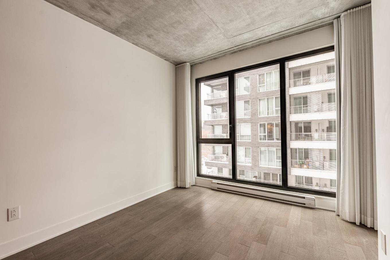 Chambre à coucher - 431-738 Rue St-Paul O., Montréal (Ville-Marie), QC - Indoor Photo Showing Other Room