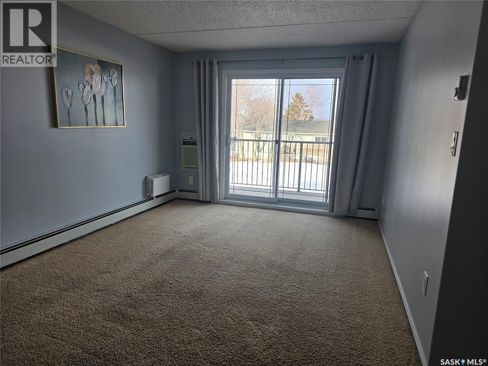 205 701 Henry Street, Estevan, SK - Indoor Photo Showing Other Room