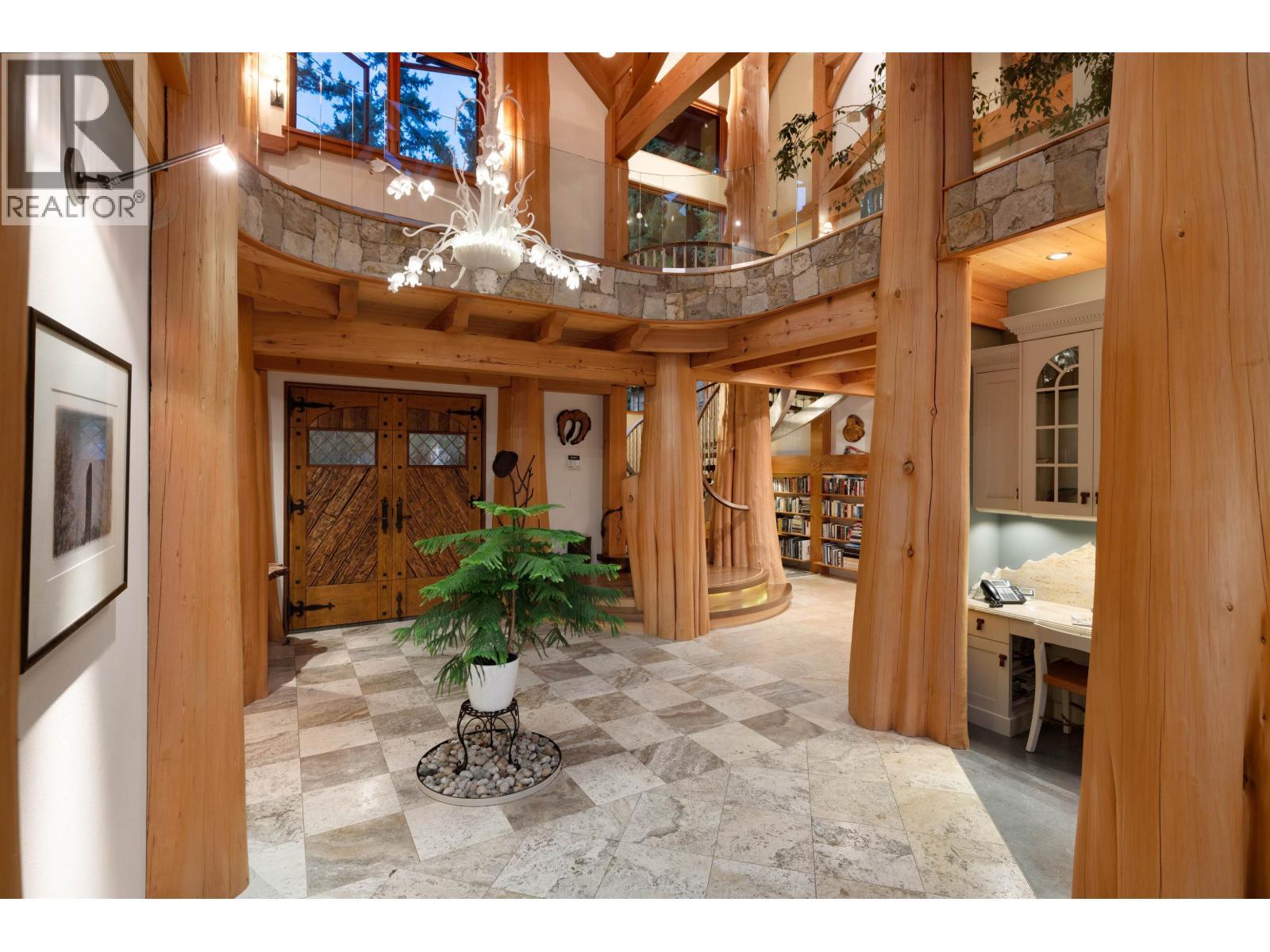 5871 Sunshine Coast Highway, Sechelt, BC - Indoor Photo Showing Other Room