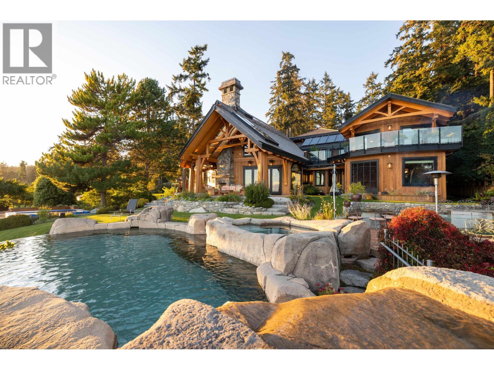 5871 Sunshine Coast Highway, Sechelt, BC - Outdoor With Body Of Water