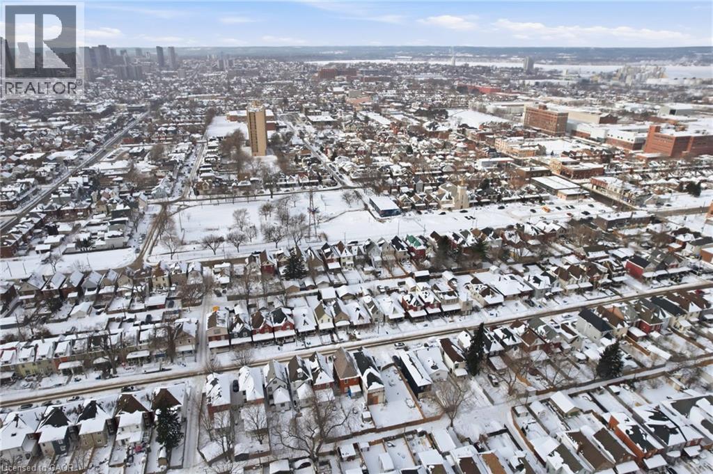 121 Gibson Avenue, Hamilton, ON - Outdoor With View