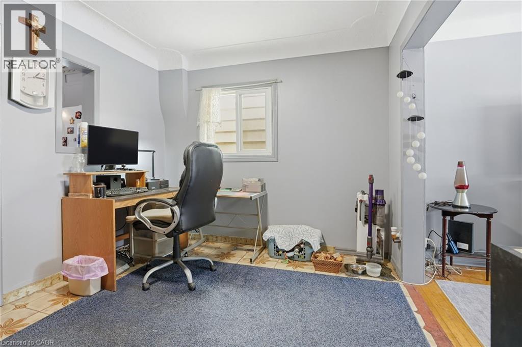 121 Gibson Avenue, Hamilton, ON - Indoor Photo Showing Office