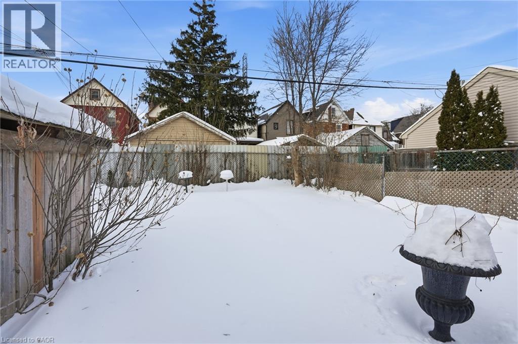 121 Gibson Avenue, Hamilton, ON - Outdoor