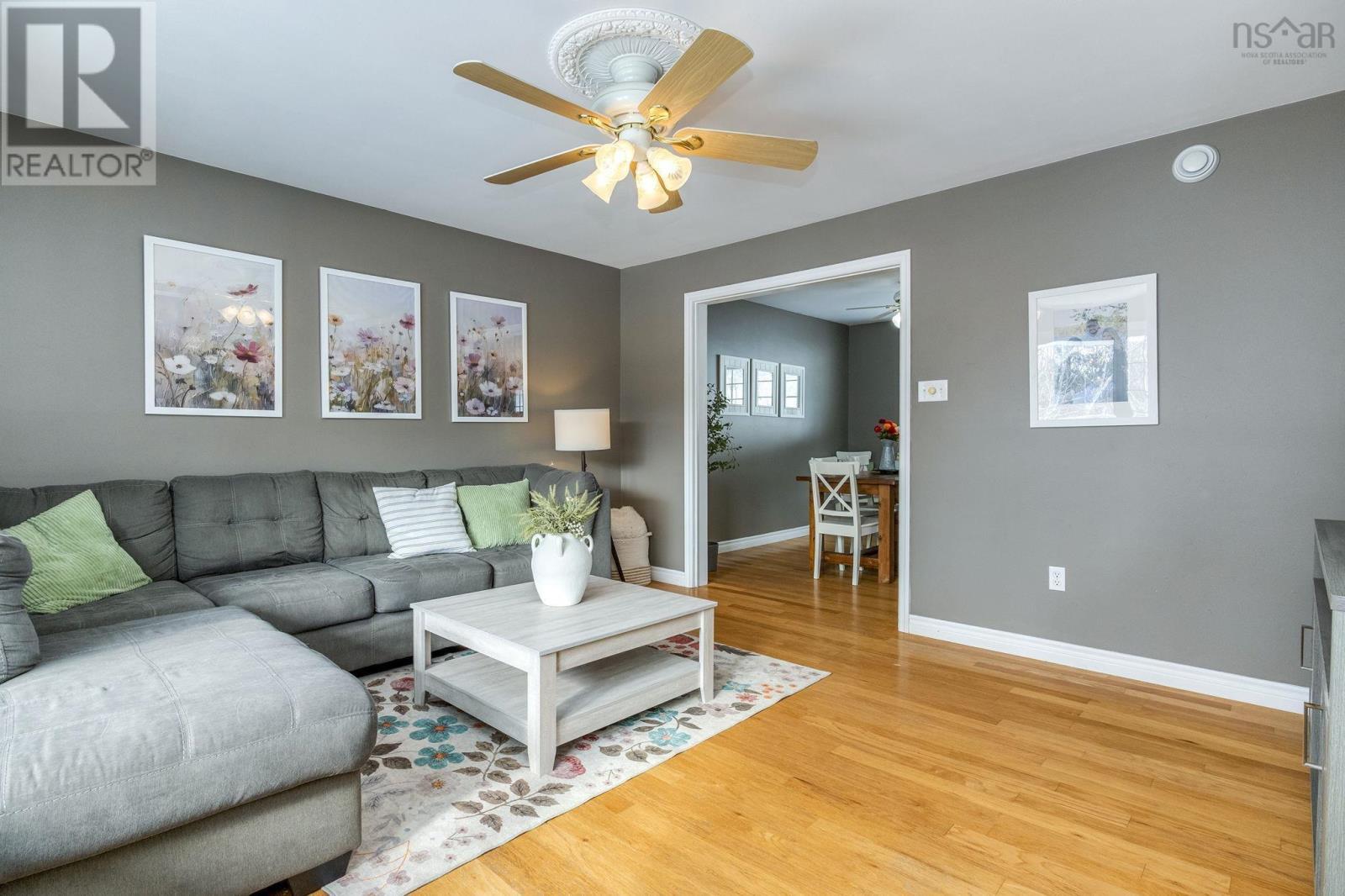 Living Room - 19 Newport Drive, Fall River, NS - Indoor Photo Showing Living Room