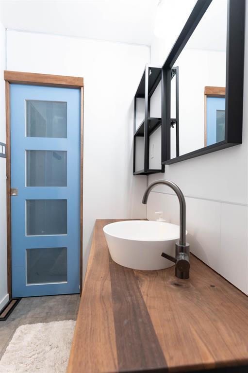 121 Aldershot Boulevard, Winnipeg, MB - Indoor Photo Showing Bathroom