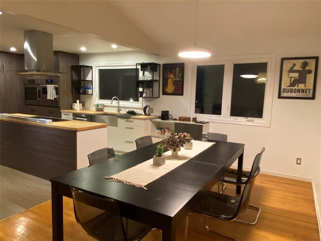 121 Aldershot Boulevard, Winnipeg, MB - Indoor Photo Showing Dining Room