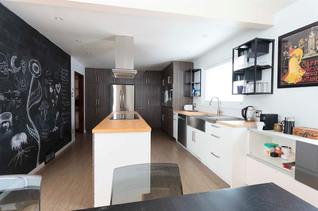 121 Aldershot Boulevard, Winnipeg, MB - Indoor Photo Showing Kitchen With Upgraded Kitchen