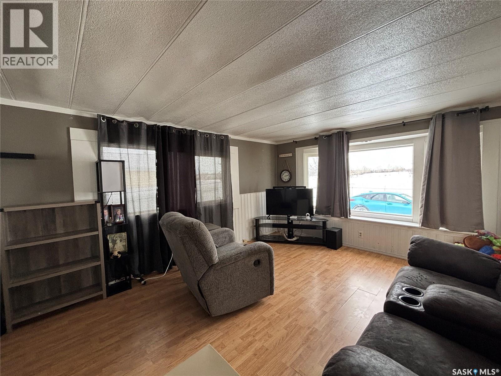 13 Golfview Crescent, Kindersley, SK