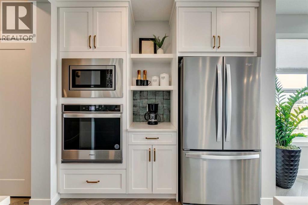 182 Setonstone Green Se, Calgary, AB - Indoor Photo Showing Kitchen