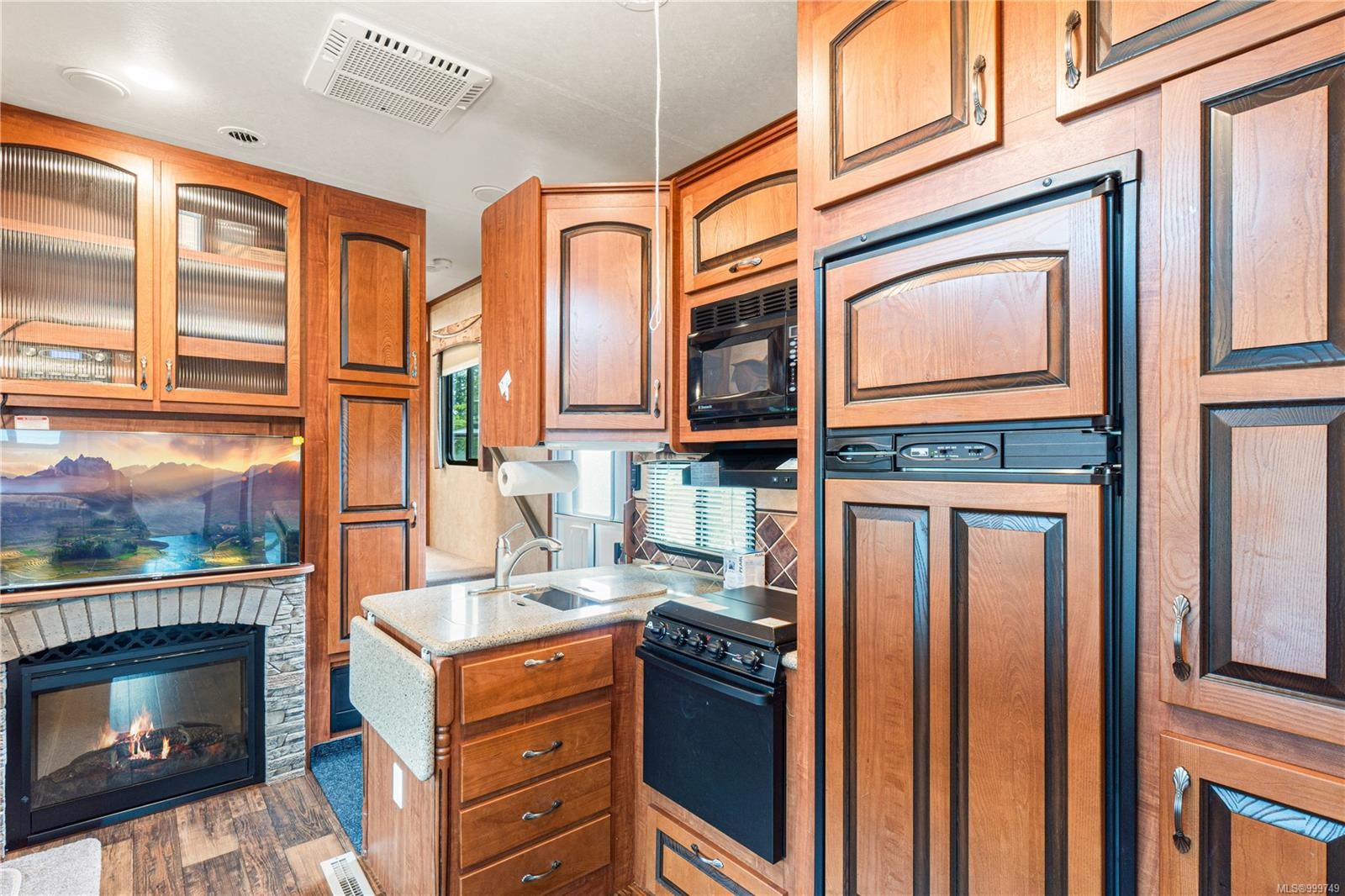 2139 Nimpkish Lake Way, Nanaimo, BC